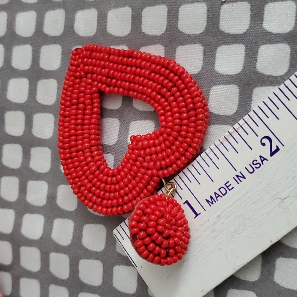 Piper K Handcrafted Seedbead Heart Earrings - Picture 7 of 8